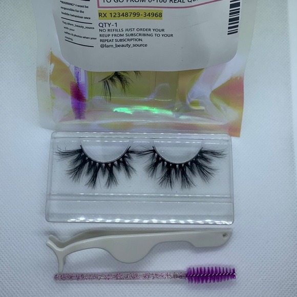 3 RX Mink Lashes - Picture 2 of 3